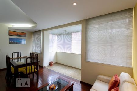 Sala de apartamento à venda com 3 quartos, 85m² em São Pedro, Belo Horizonte