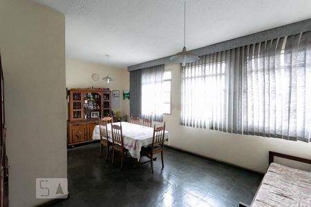 Sala de apartamento para alugar com 3 quartos, 75m² em Boa Vista, Belo Horizonte