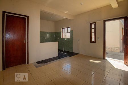 Sala de casa para alugar com 2 quartos, 55m² em Coronel Aparício Borges, Porto Alegre
