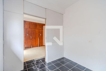 Quarto de casa para alugar com 1 quarto, 28m² em Coronel Aparício Borges, Porto Alegre