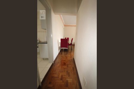 Corredor de apartamento à venda com 2 quartos, 126m² em Centro, Campinas