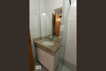 Banheiro de apartamento para alugar com 1 quarto, 32m² em Norte (águas Claras), Brasília