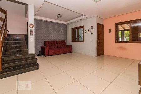 Sala de casa à venda com 2 quartos, 225m² em Vila Nova, Porto Alegre