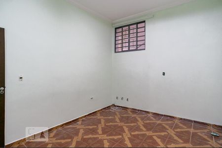 Quarto 2 de casa para alugar com 2 quartos, 70m² em Vila Santa Maria, São Paulo