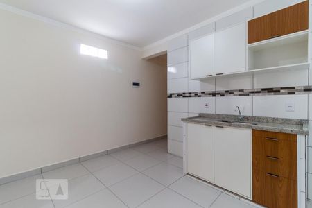 Sala/Cozinha de kitnet/studio para alugar com 2 quartos, 45m² em Parque São Jorge, São Paulo