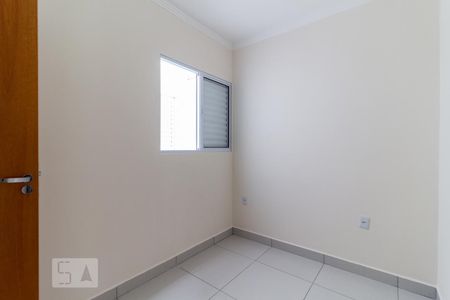 Quarto 1 de kitnet/studio para alugar com 2 quartos, 45m² em Parque São Jorge, São Paulo