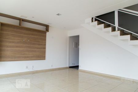 Sala de casa para alugar com 4 quartos, 350m² em Jabaquara, São Paulo