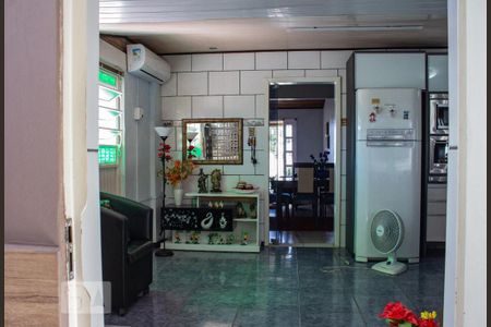 Casa à venda com 107m², 2 quartos e 4 vagas Casa à venda com 107m², 2 quartos e 4 vagasSala/Cozinha