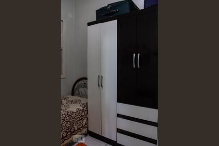 Casa à venda com 107m², 2 quartos e 4 vagas Casa à venda com 107m², 2 quartos e 4 vagasQuarto