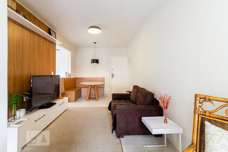 Sala de apartamento para alugar com 1 quarto, 50m² em Jardim Europa, São Paulo