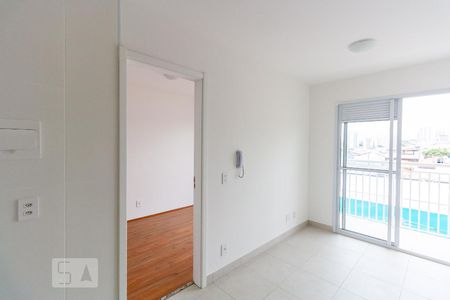 Sala de kitnet/studio para alugar com 1 quarto, 31m² em Vila Ema, São Paulo