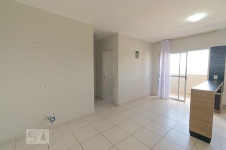 Sala de apartamento para alugar com 2 quartos, 55m² em Samambaia Norte (samambaia), Brasília