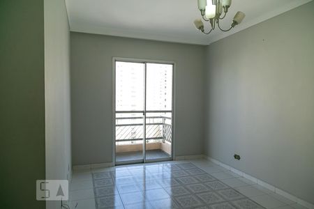 Sala de apartamento para alugar com 3 quartos, 77m² em Vila Progresso, Guarulhos