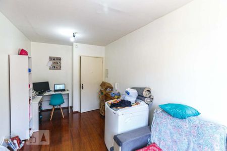 Sala de apartamento à venda com 1 quarto, 63m² em Teresópolis, Porto Alegre