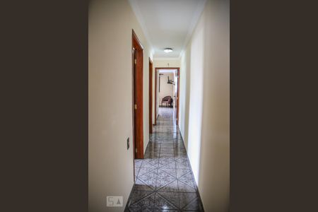Corredor de casa à venda com 3 quartos, 163m² em Vila Vivaldi, São Bernardo do Campo