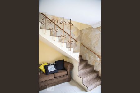 Escada de casa à venda com 3 quartos, 163m² em Vila Vivaldi, São Bernardo do Campo