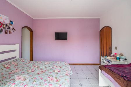 Casa à venda com 325m², 4 quartos e 2 vagas Casa à venda com 325m², 4 quartos e 2 vagasSuíte 3