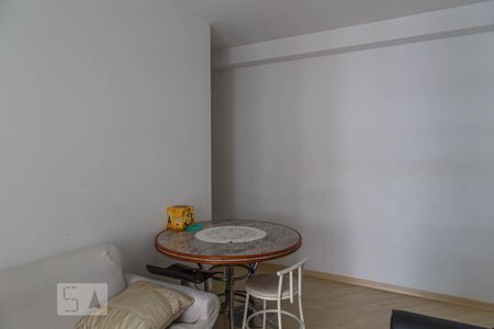 Sala de apartamento à venda com 2 quartos, 57m² em Chácara Seis de Outubro, São Paulo