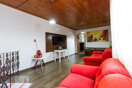 Sala de TV de casa à venda com 3 quartos, 150m² em Vila Jacuí, São Paulo