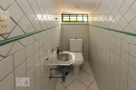 Banheiro de casa à venda com 3 quartos, 134m² em Jardim Vila Formosa, São Paulo