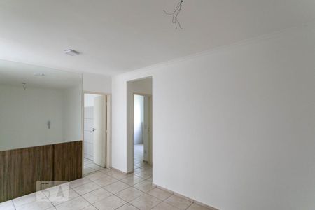 Sala de apartamento para alugar com 2 quartos, 50m² em São João Batista (venda Nova), Belo Horizonte