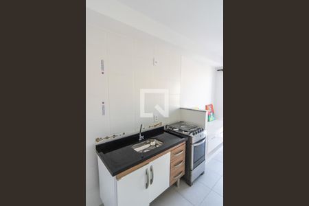 Cozinha de apartamento para alugar com 1 quarto, 28m² em Vila Ema, São Paulo