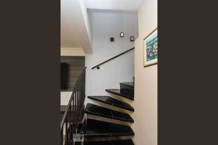 Escada de casa de condomínio à venda com 2 quartos, 66m² em Vila Paulo Silas, São Paulo