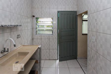 Cozinha de casa para alugar com 1 quarto, 50m² em Vila Ivone, São Paulo