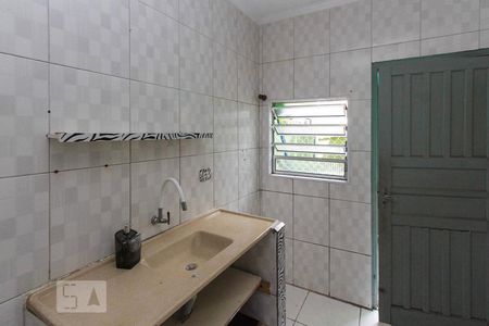 Cozinha de casa para alugar com 1 quarto, 50m² em Vila Ivone, São Paulo