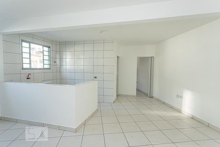 Sala e cozinha integrados de casa para alugar com 1 quarto, 120m² em Vila Santa Maria, São Paulo