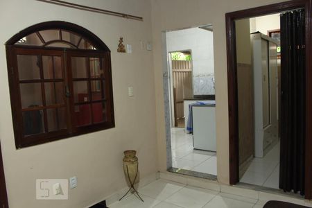 Sala de casa para alugar com 3 quartos, 115m² em Curicica, Rio de Janeiro