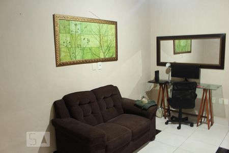 Sala de casa para alugar com 3 quartos, 115m² em Curicica, Rio de Janeiro