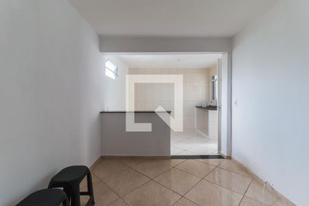 Sala de casa para alugar com 2 quartos, 75m² em Vila Pomar, Mogi das Cruzes