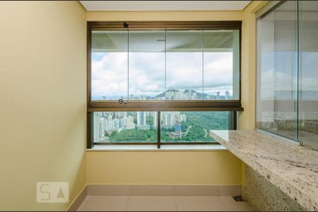 varanda de apartamento à venda com 1 quarto, 53m² em Vila Castela, Nova Lima