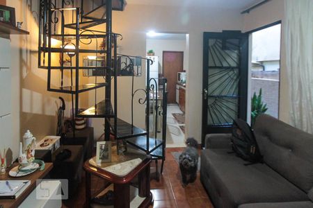 Sala de casa à venda com 6 quartos, 146m² em Jardim Vila Formosa, São Paulo
