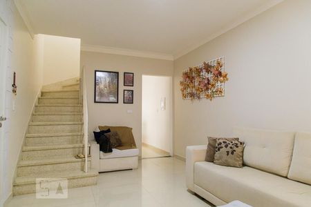 Sala de estar de casa à venda com 3 quartos, 146m² em Vila Babilônia, São Paulo