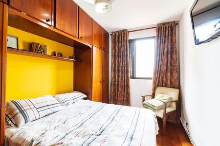 Quarto 1 de apartamento para alugar com 2 quartos, 49m² em Bosque da Saúde, São Paulo