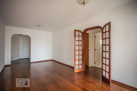 Sala de Estar de apartamento para alugar com 2 quartos, 70m² em Vila Alexandria, São Paulo