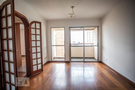 Sala de Estar de apartamento para alugar com 2 quartos, 70m² em Vila Alexandria, São Paulo