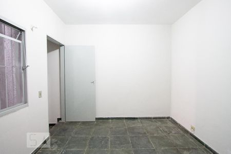 Quarto 1 de casa para alugar com 2 quartos, 100m² em São Pedro, Osasco