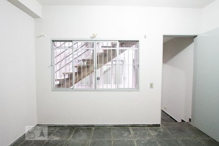 Quarto 1 de casa para alugar com 2 quartos, 100m² em São Pedro, Osasco