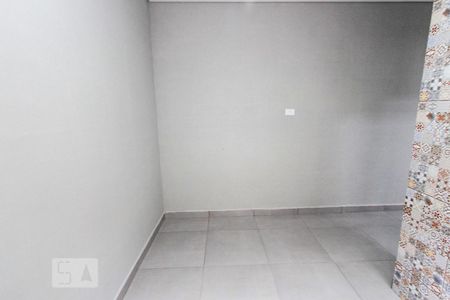 Cozinha de casa para alugar com 2 quartos, 30m² em Chácara Mafalda, São Paulo