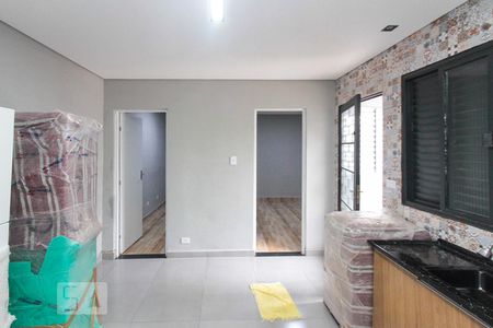 Cozinha de casa para alugar com 1 quarto, 34m² em Chácara Mafalda, São Paulo