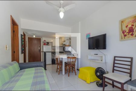 Sala de apartamento para alugar com 1 quarto, 50m² em Barra, Salvador