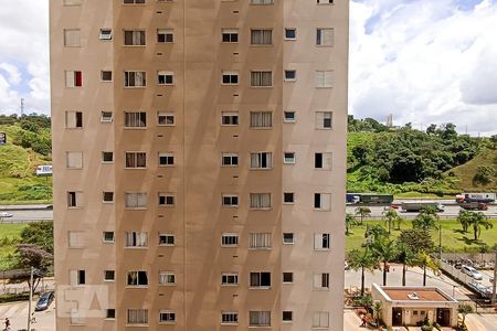 Vista sala de apartamento para alugar com 2 quartos, 51m² em Vila São João, Barueri