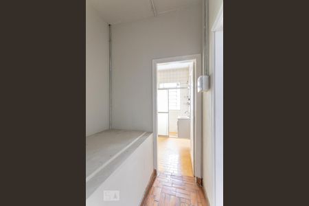 Corredor de casa para alugar com 1 quarto, 35m² em Vila Pompéia, São Paulo