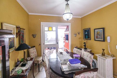 Sala de casa de condomínio à venda com 3 quartos, 190m² em Ipanema, Porto Alegre