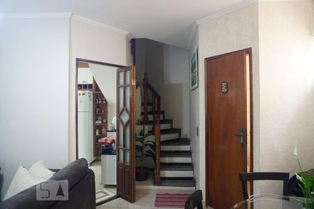 Sala de casa de condomínio à venda com 3 quartos, 96m² em Vila Paranaguá, São Paulo