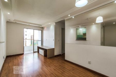 Sala de apartamento para alugar com 2 quartos, 67m² em Vila Suzana, São Paulo