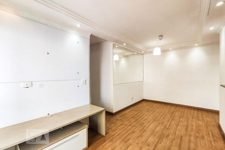 Sala de apartamento para alugar com 2 quartos, 67m² em Vila Suzana, São Paulo